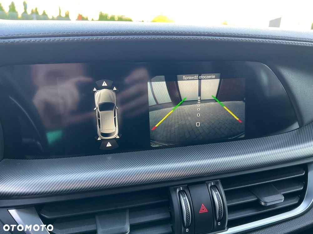 Alfa Romeo Stelvio 2.0 Turbo 16V AT8-Q4 Veloce - 25