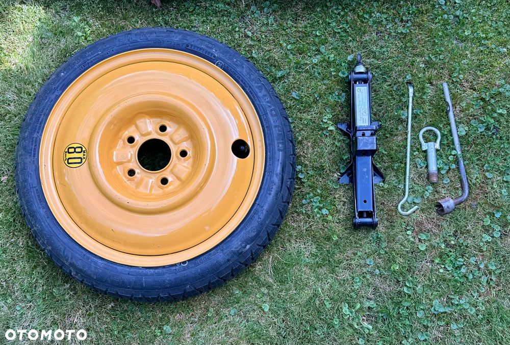 Półka bagażnika Mazda 3 BM BN stan b.dobry symbol BHN9-68310 Oryginał Mazda 3 5 6 koło dojazdowe R16 5x114,3 Mazda 5 półka dolną lewarek półka bagażnika , lampy tył i przód , zderzaki , maska , Xenon starter cewka ksenon zaslepka - 4