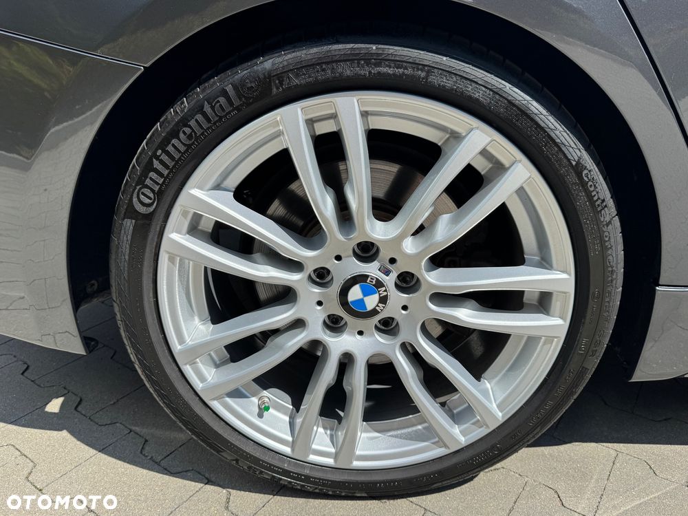 BMW Seria 3 335i Sport-Aut Sport Line - 20