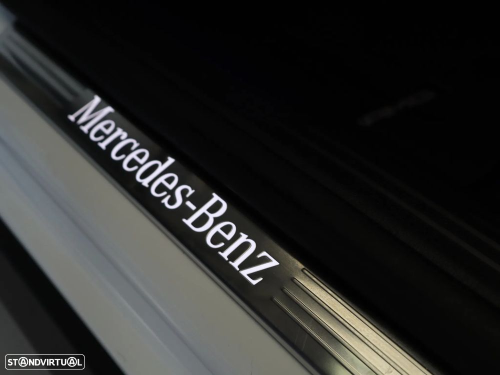 Mercedes-Benz GLA 250 e 8G-DCT AMG Line - 24