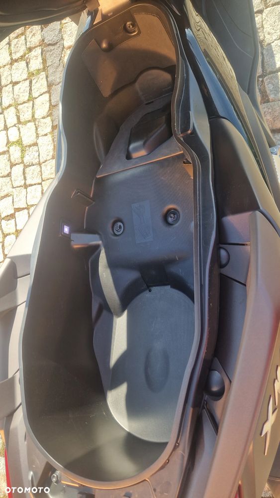 Yamaha X-max - 26