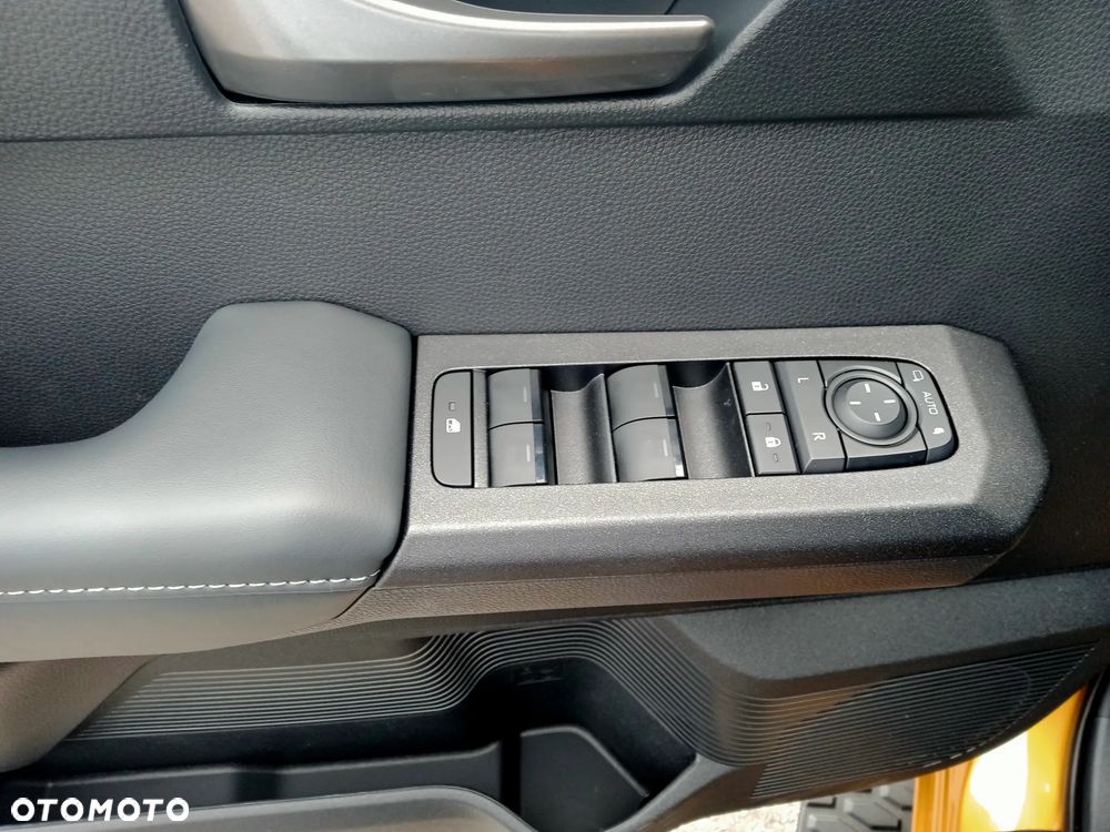 Toyota Hilux 2.8 D-4D Double Cab Invincible 4x4 - 14