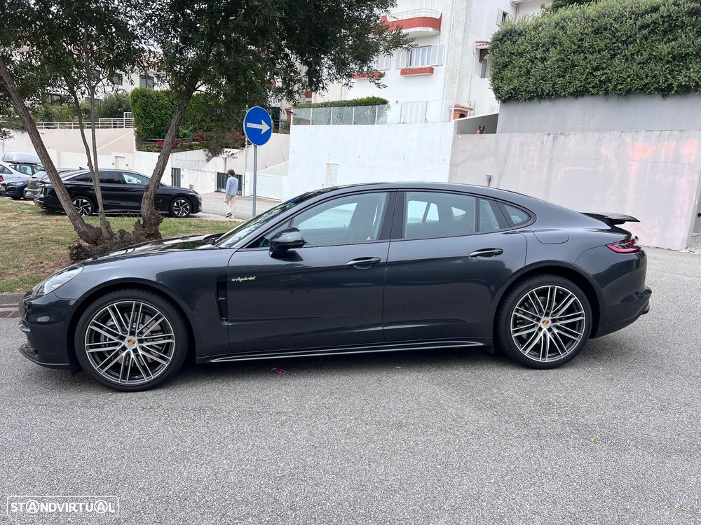 Porsche Panamera 4 E-Hybrid Executive - 3