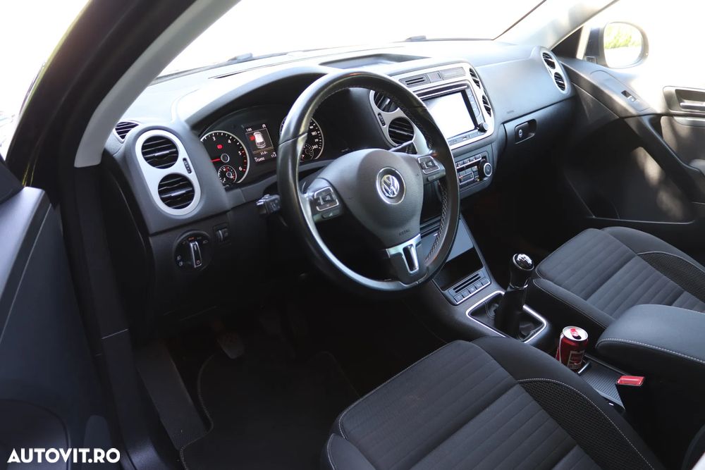 Volkswagen Tiguan 2.0 TDI 4Motion Sport & Style - 10