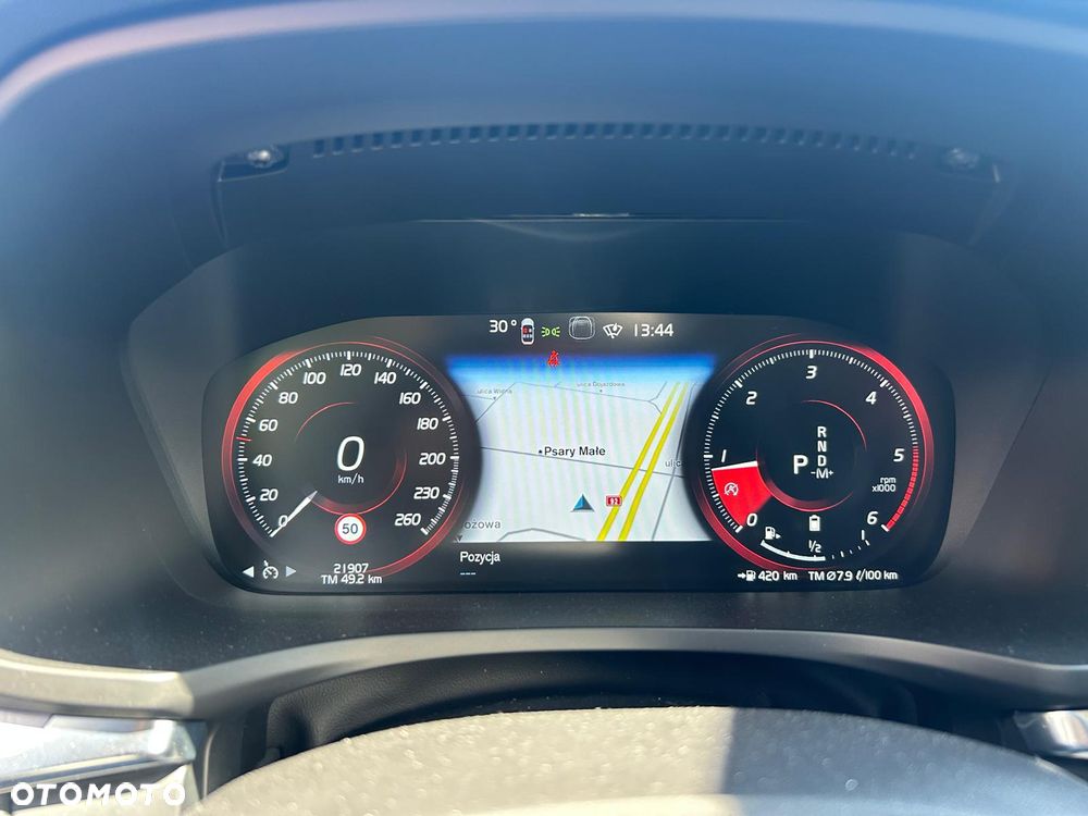 Volvo V60 B4 D Plus Dark - 38