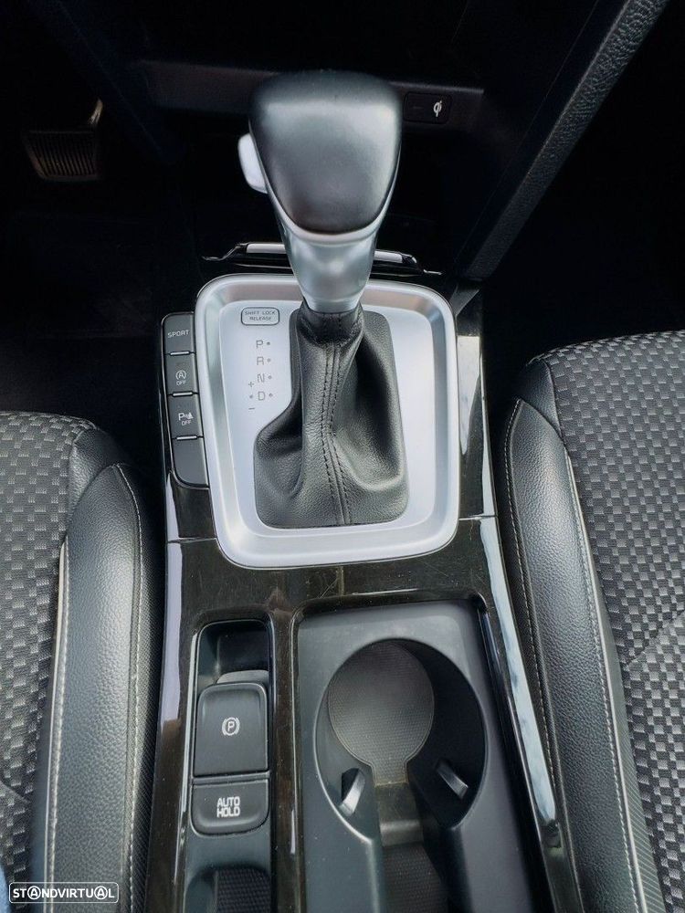 Kia XCeed 1.6 CRDi Tech+SRF 7DCT - 16