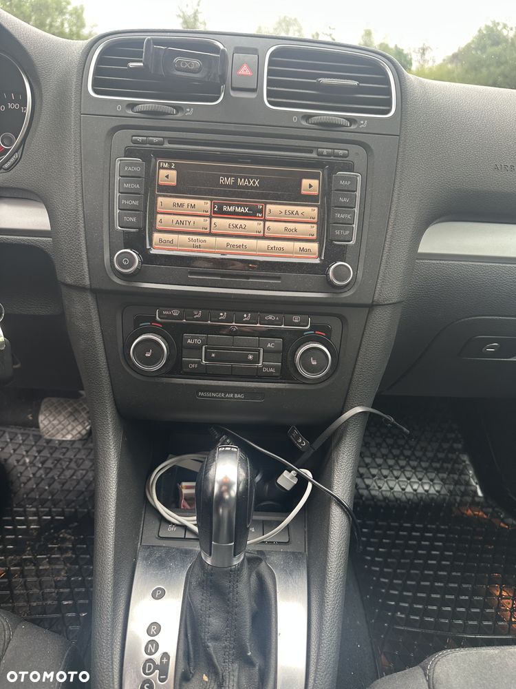 Volkswagen Golf 1.6 TDI Highline DSG - 14