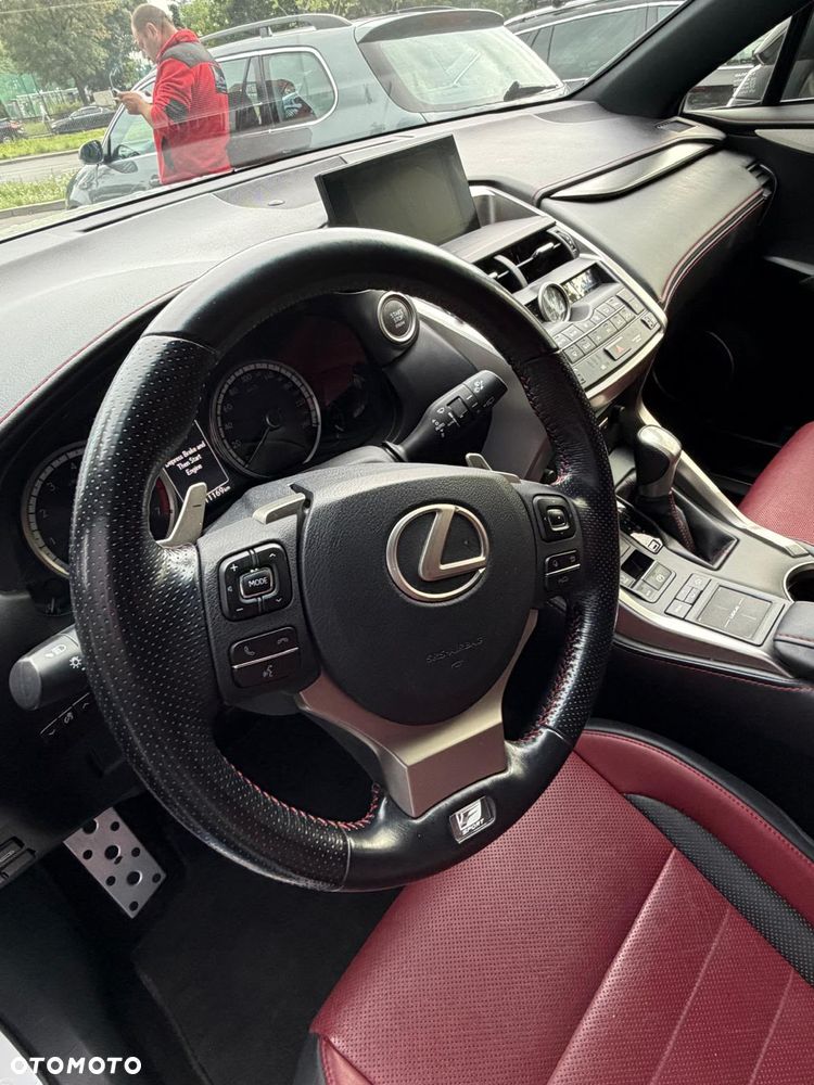Lexus NX 200t F Sport AWD - 4