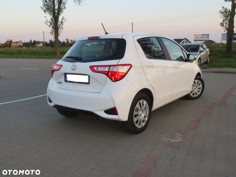 Toyota Yaris - 5
