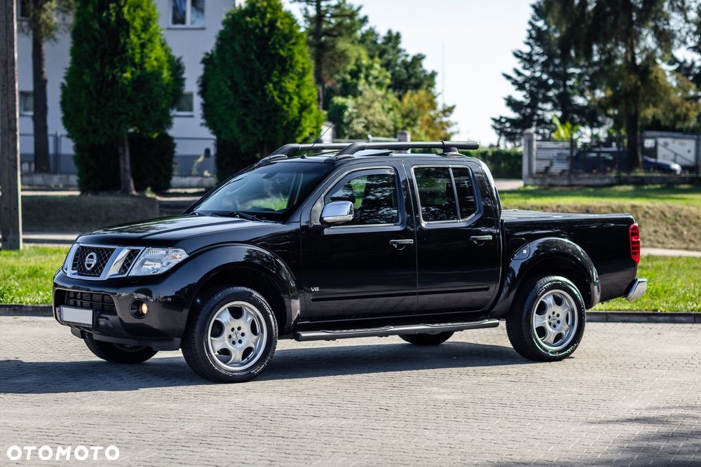 Nissan Navara 3.0 D V6 Platinum Long EU5 - 4