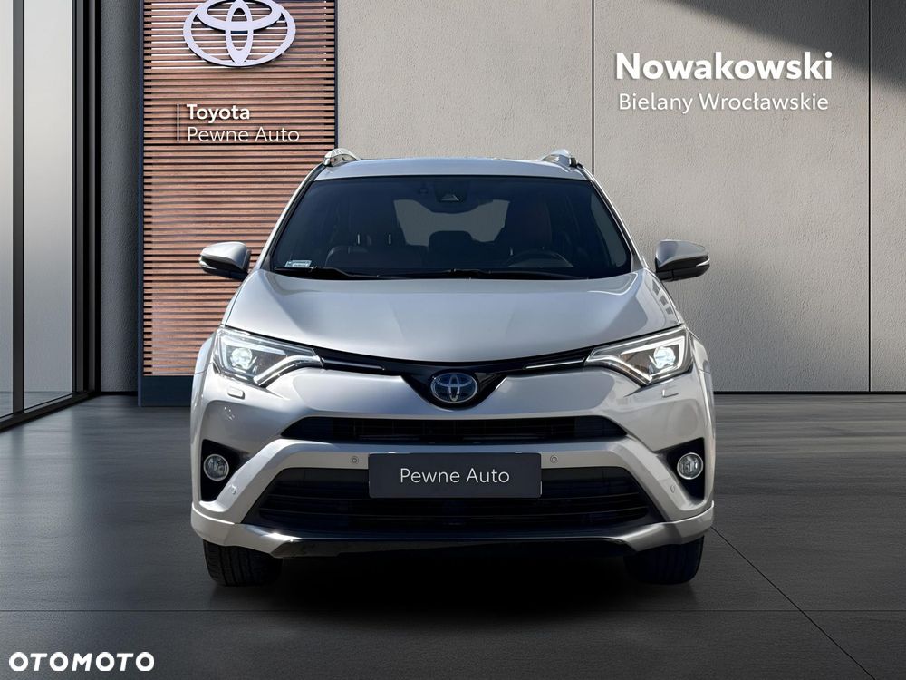 Toyota RAV4 - 6