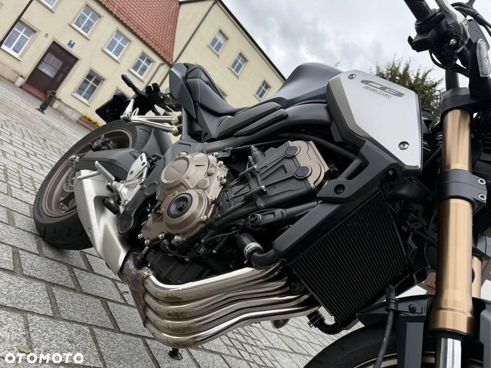 Honda CB - 10