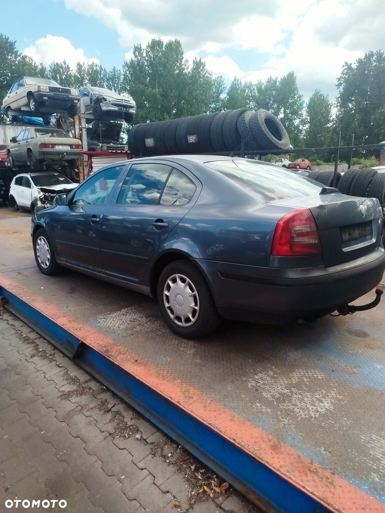Skoda Octavia 2 na części - 9