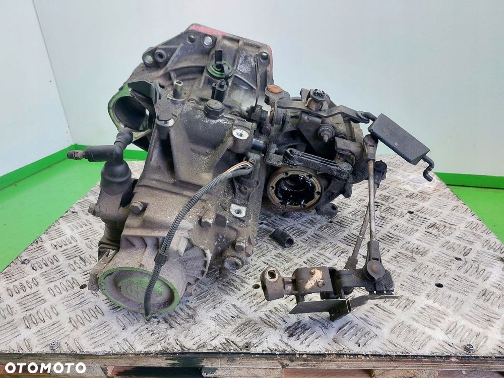 Skrzynia biegów Manualna VW Golf IV 1997-2003 1,4 16V B DUW BORA LEON I - 5