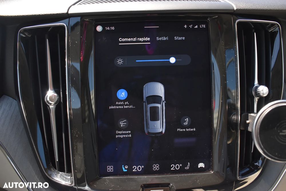 Volvo XC 60 Recharge T8 AWD AT Plus Bright - 12