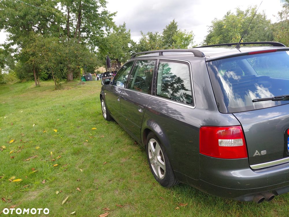 Audi A6 Limousine 2.4 - 4