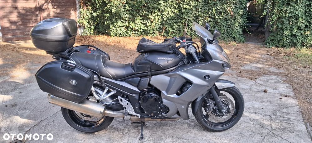 Suzuki GSX - 1