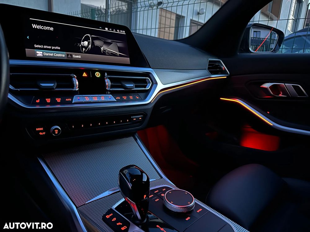 BMW Seria 3 330e Aut. M Sport - 31