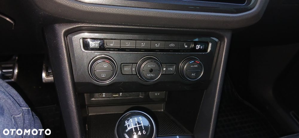 Volkswagen Tiguan 2.0 TDI SCR Join - 22