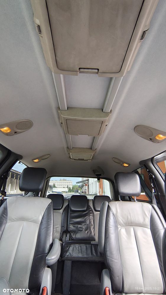 Chrysler Grand Voyager 2.8 CRD SE - 9