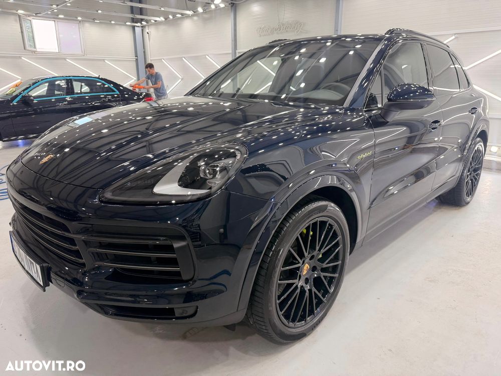 Porsche Cayenne E-Hybrid Tiptronic S - 1