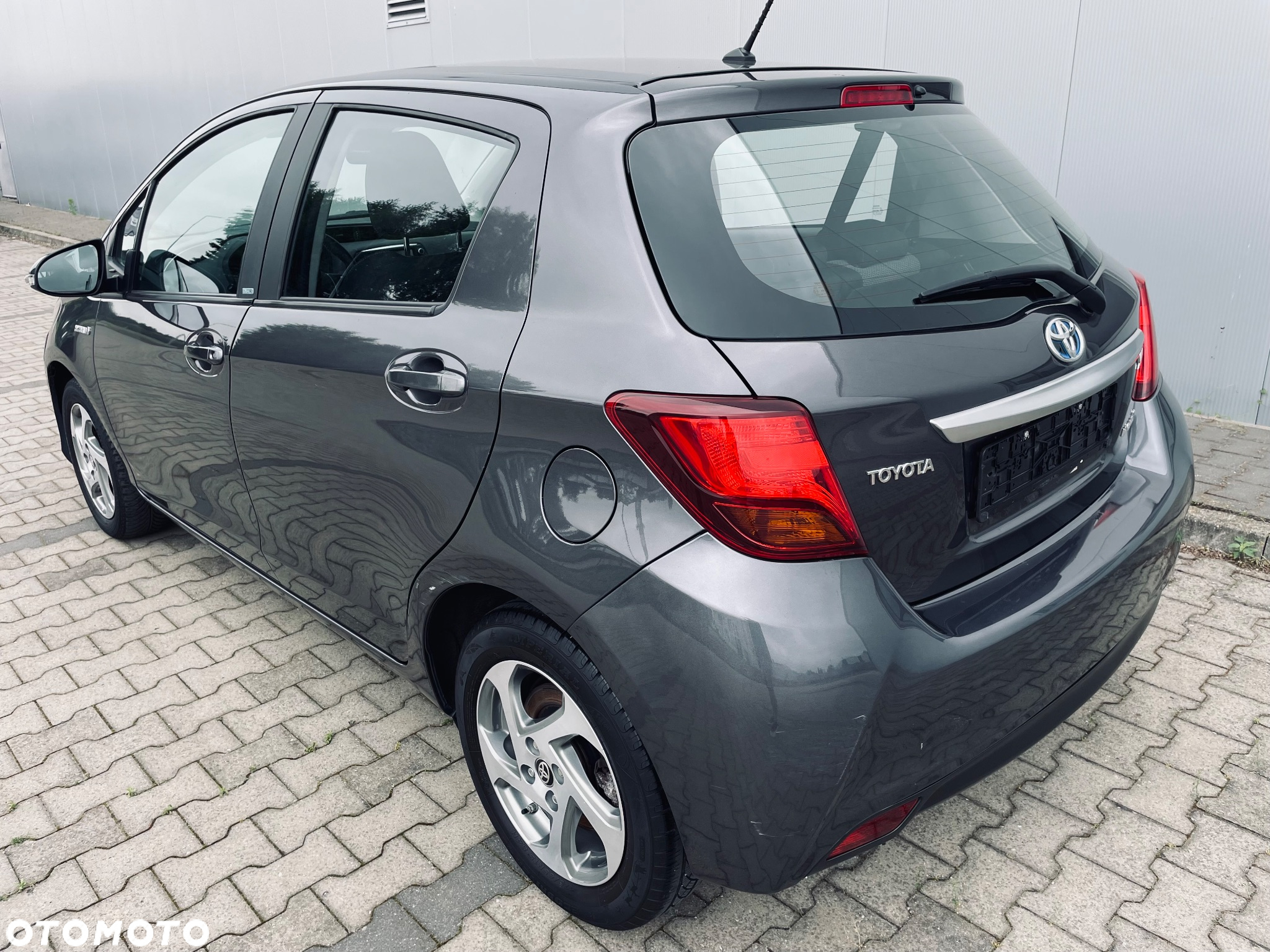 Toyota Yaris - 8