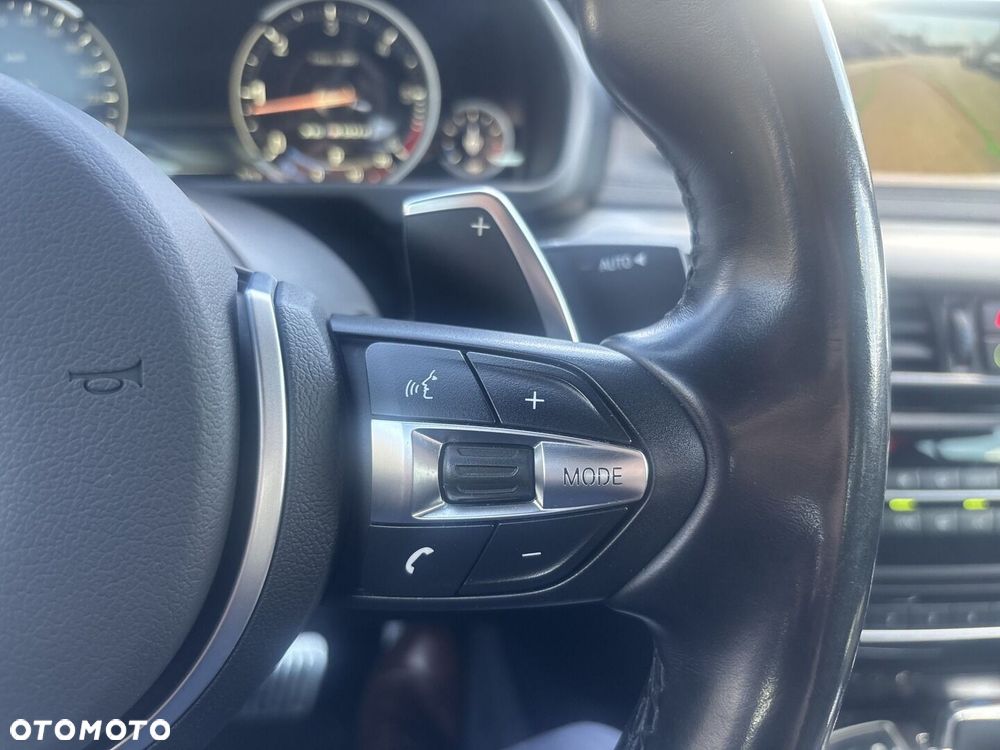 BMW X6 M50d - 24
