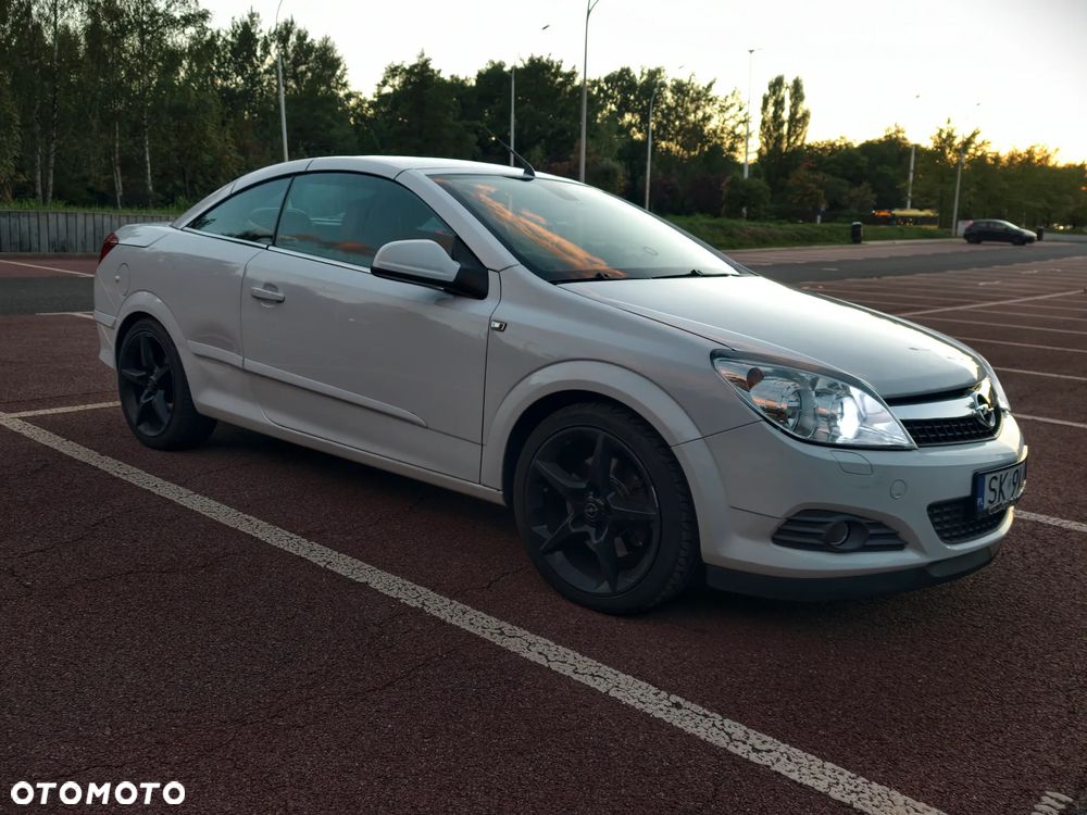 Opel Astra 1.9 CDTI Cosmo - 3