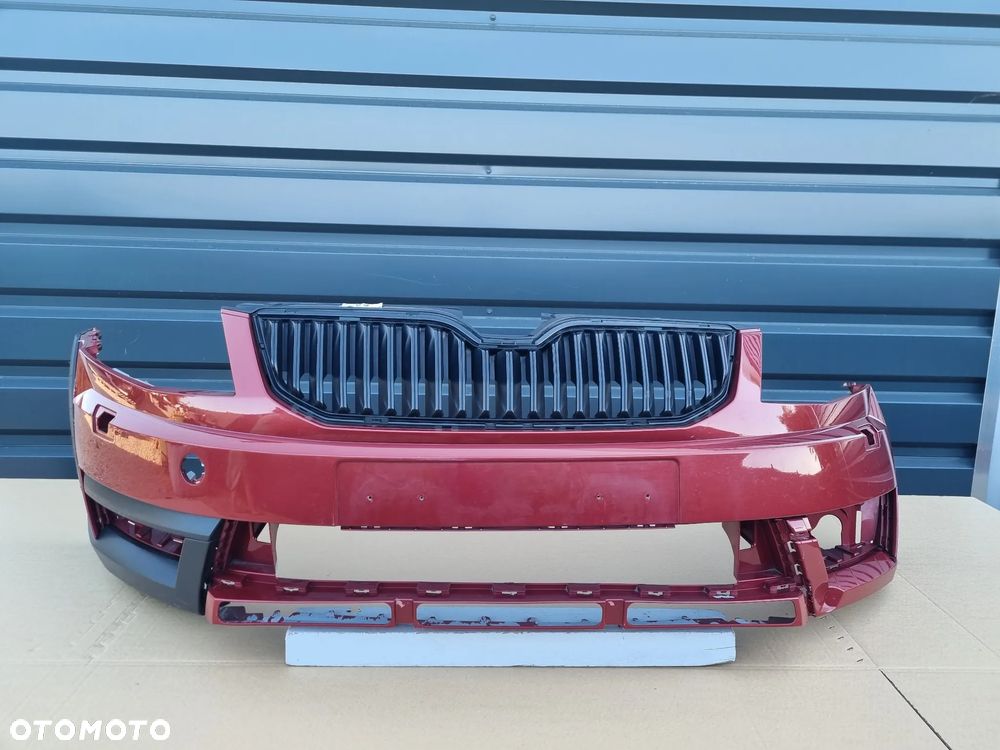 Skoda Octavia III SCOUT zderzak przód oryginał MG053 - 1