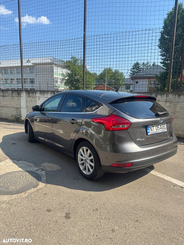 Ford Focus - 2