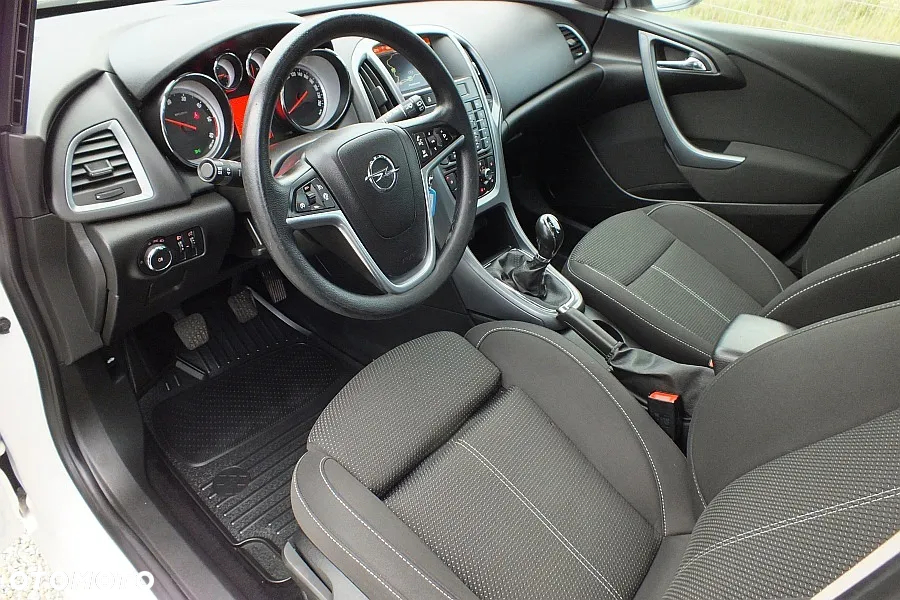 Opel Astra - 12