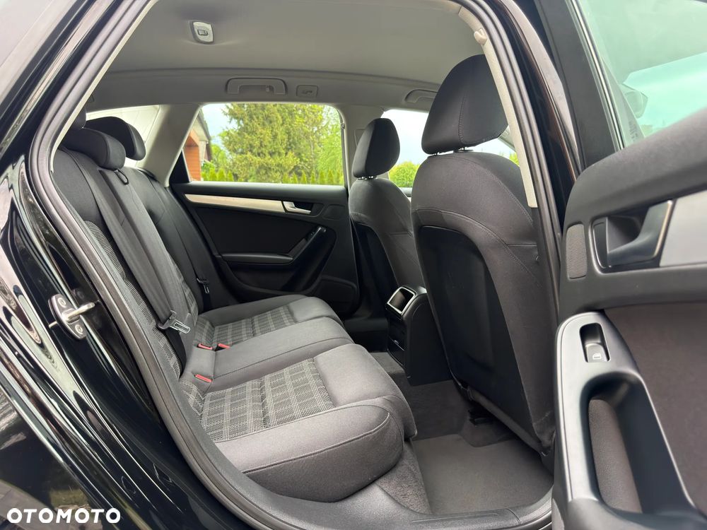 Audi A4 Avant 2.0 TFSI quattro Attraction - 37