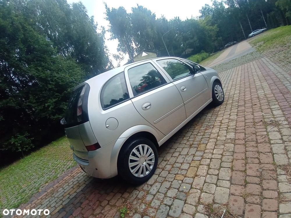 Opel Meriva 1.6 Essentia MTA - 12