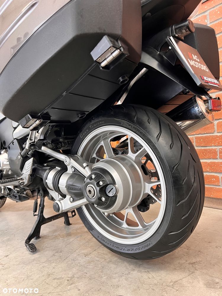 Kawasaki GTR - 16