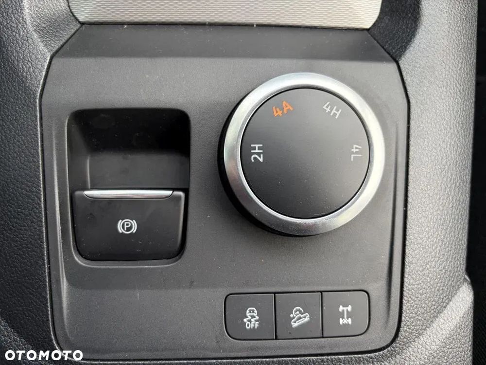 Volkswagen Amarok 2.0 TDi 4MOTION Life - 23