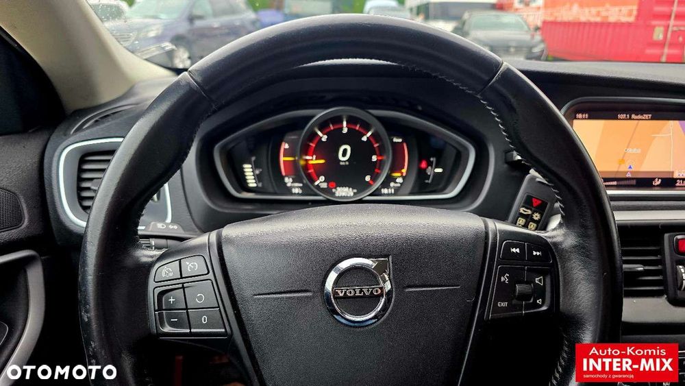 Volvo V40 - 24