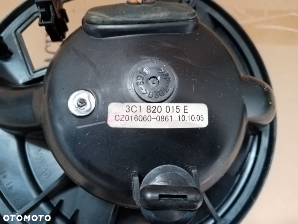 Wentylator silnik dmuchawy nagrzewnicy VW Passat B6 3C1820015E - 3