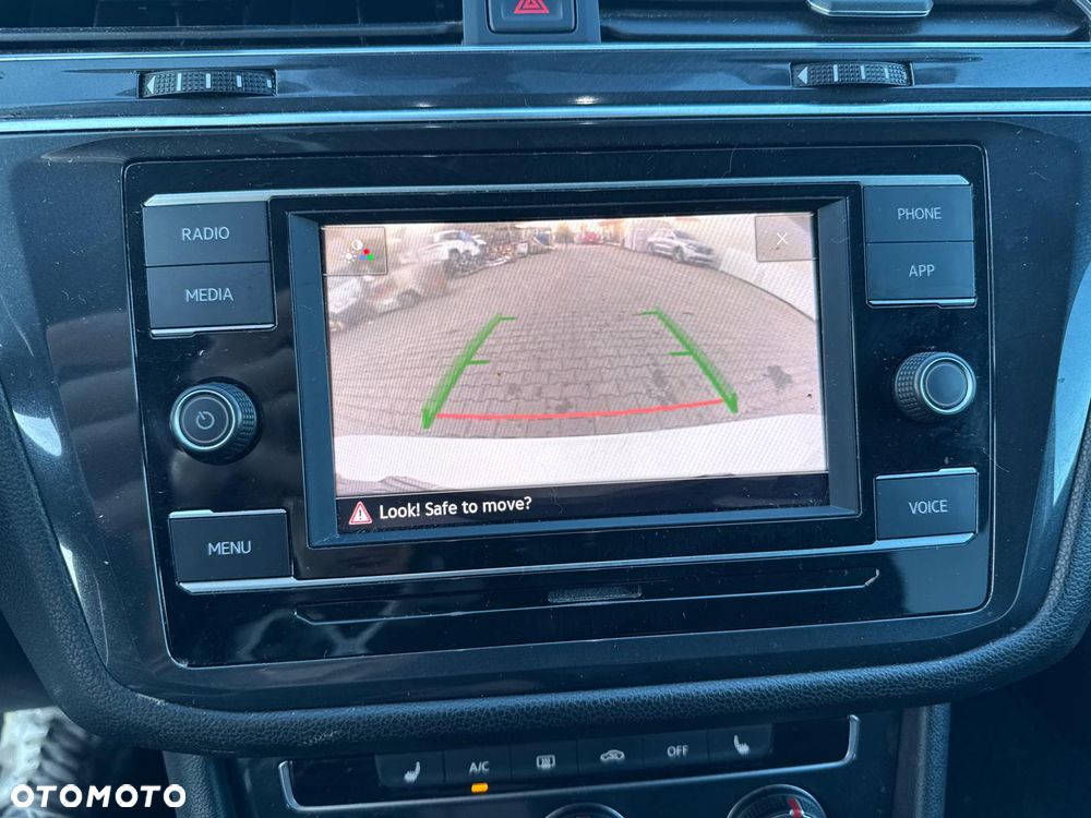 Volkswagen Tiguan Allspace - 16