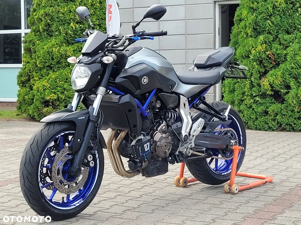 Yamaha MT - 19