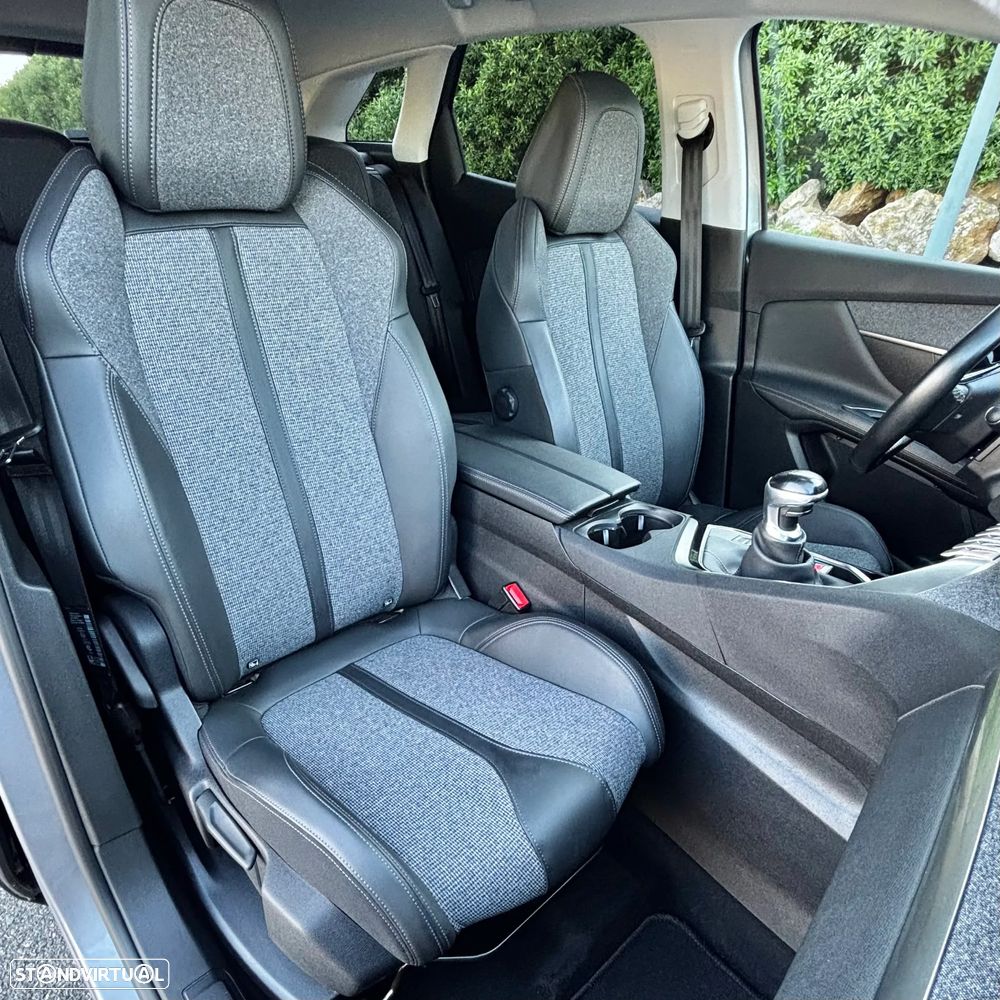 Peugeot 3008 PureTech 130 Stop & Start GPF Allure - 21