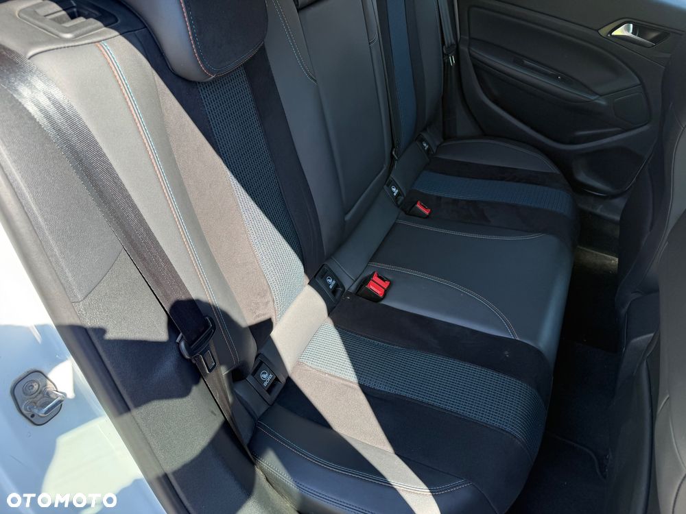 Peugeot 308 BlueHDi FAP 130 Stop & Start Tech Edition - 17