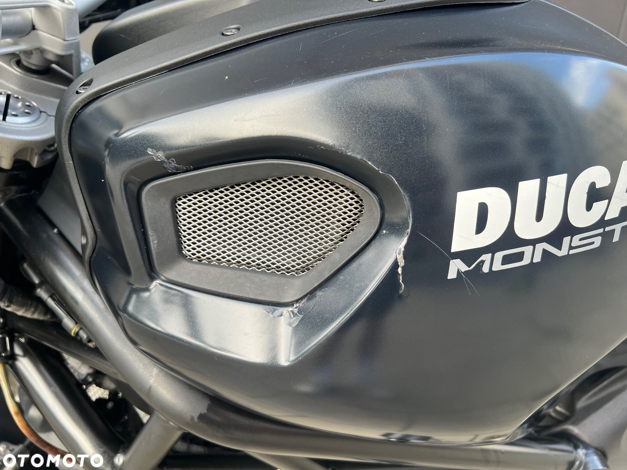 Ducati Monster - 14