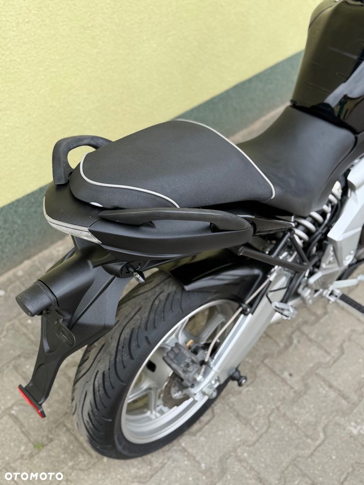 Kawasaki Versys 650 - 12