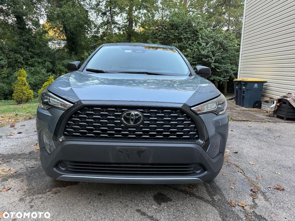 Toyota Corolla Cross - 2