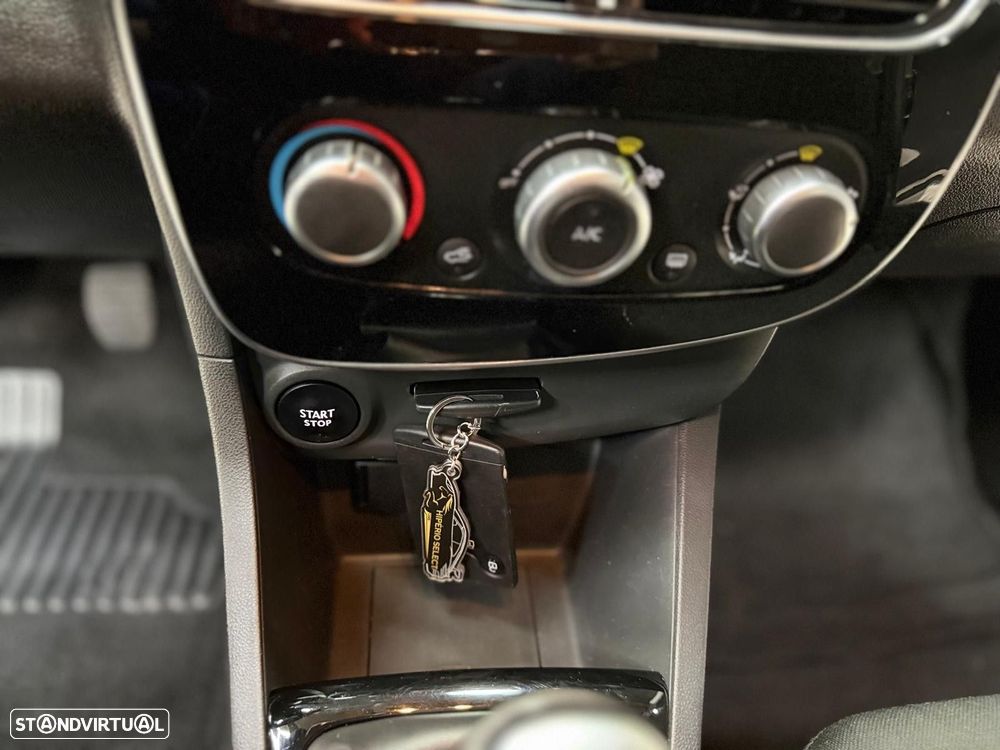 Renault Clio 0.9 TCe Limited - 26