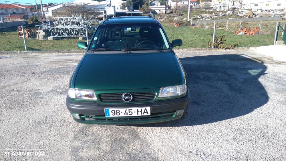 Opel Astra Caravan 1.4i 16V Club - 2