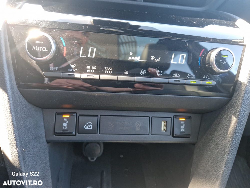 Toyota Yaris Cross 1.5 VVT-i HSD 4x4 Exclusive Premiere - 21