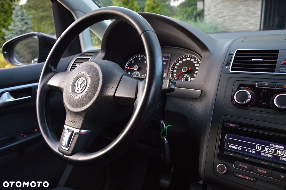 Volkswagen Touran 1.6 TDI DPF BlueMot Comfortline - 26