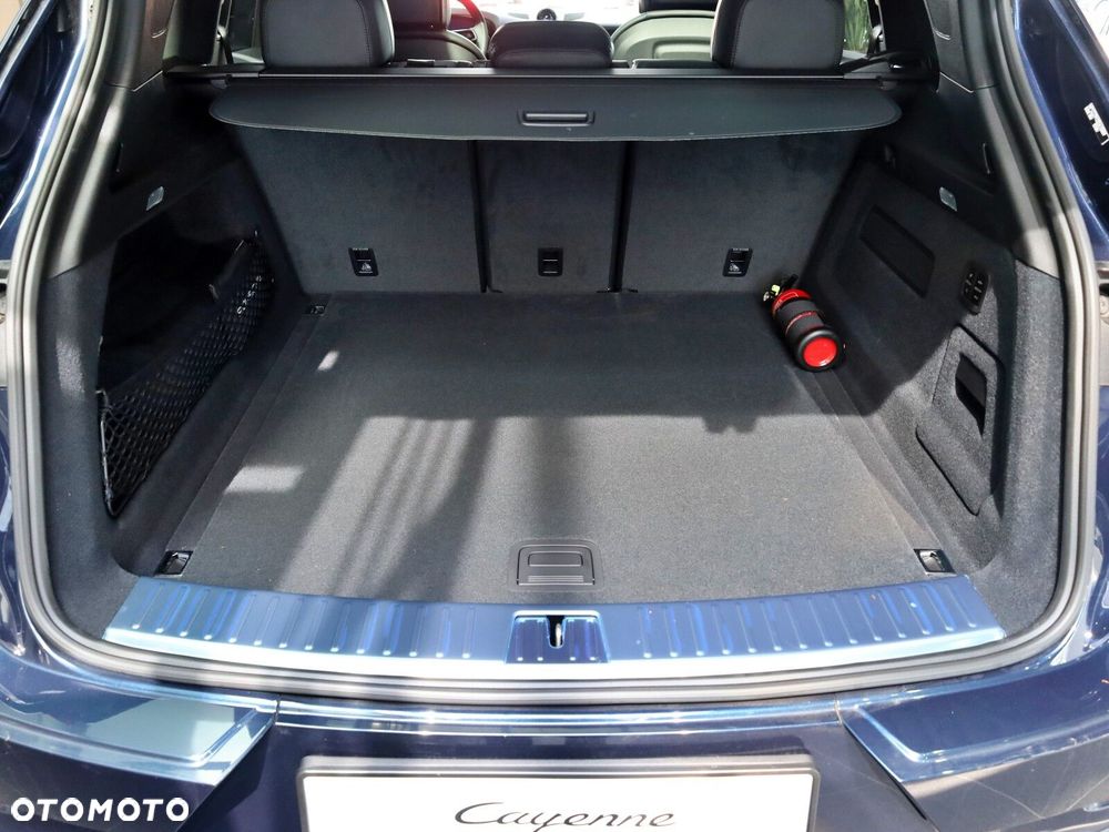 Porsche Cayenne - 9