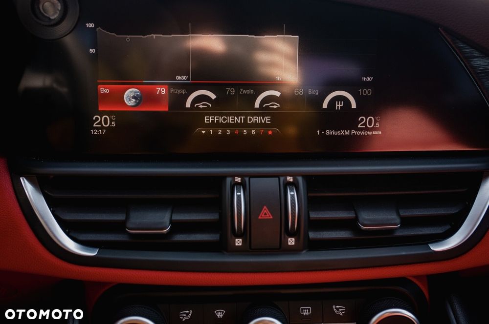 Alfa Romeo Giulia - 17